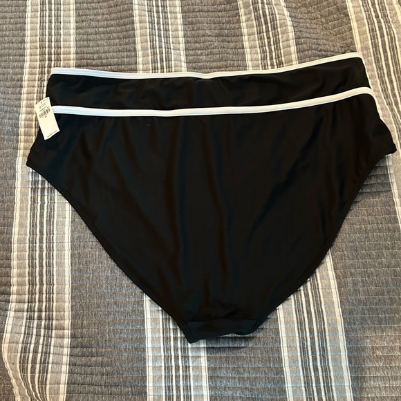 NWT Old Navy Women’s 3x hi waisted swim bottoms - Picture 7 of 7